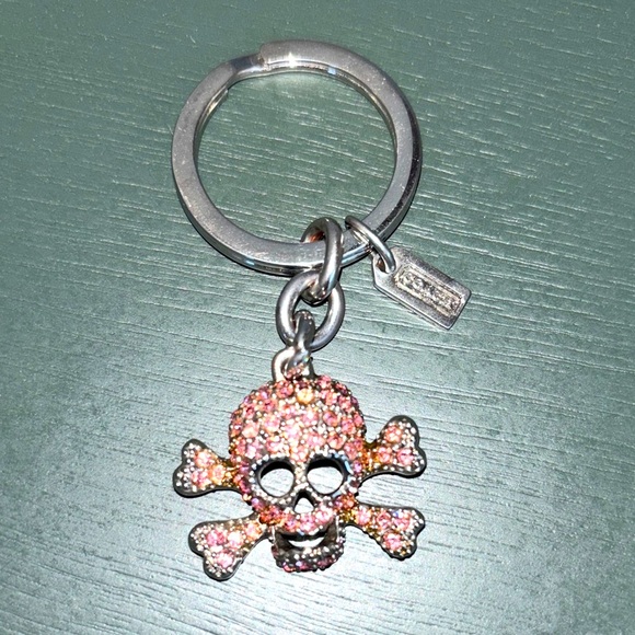 COACH🩷 RARE! 2010!!! Crystal Skull Keychain - Picture 1 of 4